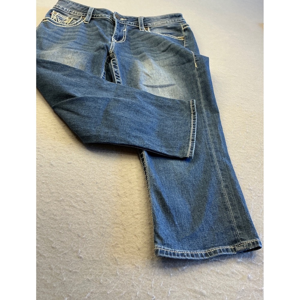Vigoss Y2K Capri Jeans Thick Stitch Embroidered Pocket Size 8 Blue Denim Cropped